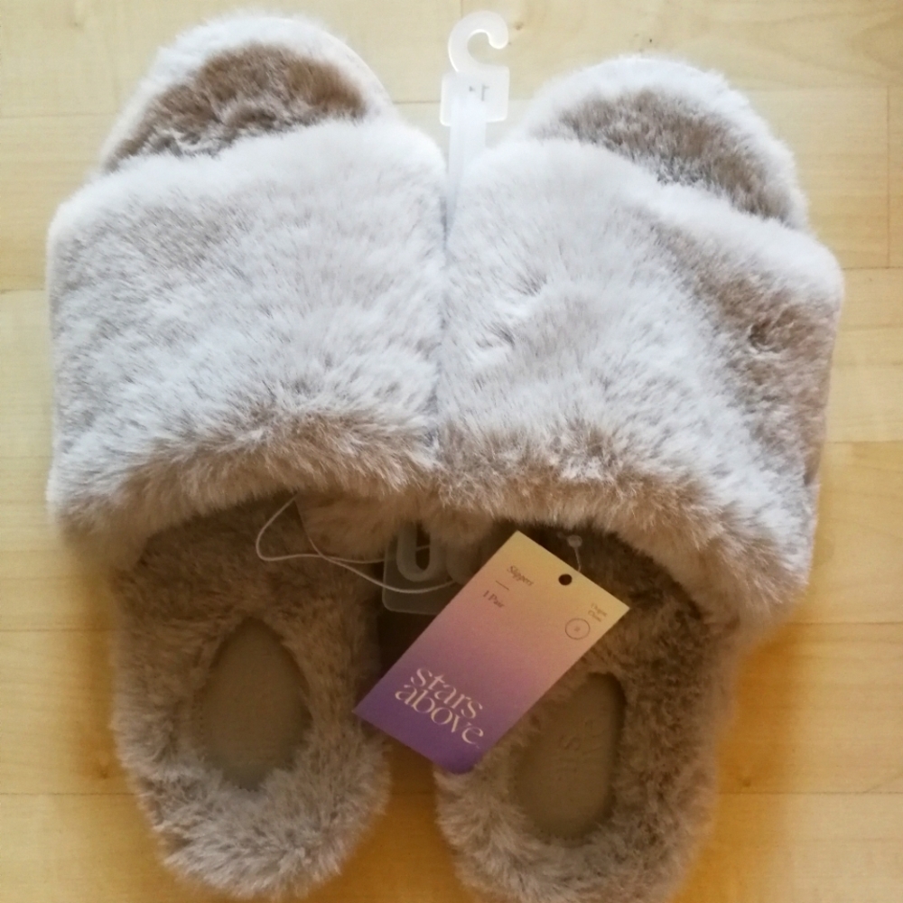 🆕 women's size 11 fluffy faux fur cozy warm comfort slippers